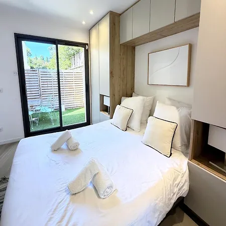 4 Couchages Face A La Gofe De Saint Tropez Port Grimaud